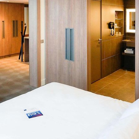Novotel Saclay Kültér fotó