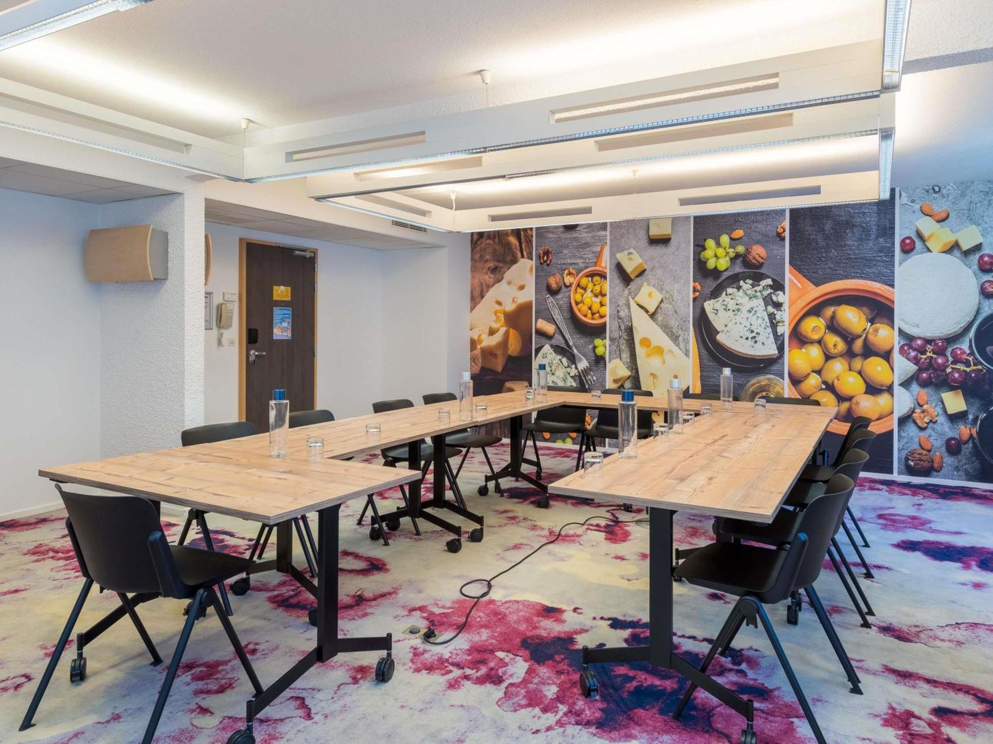 Novotel Saclay Kültér fotó