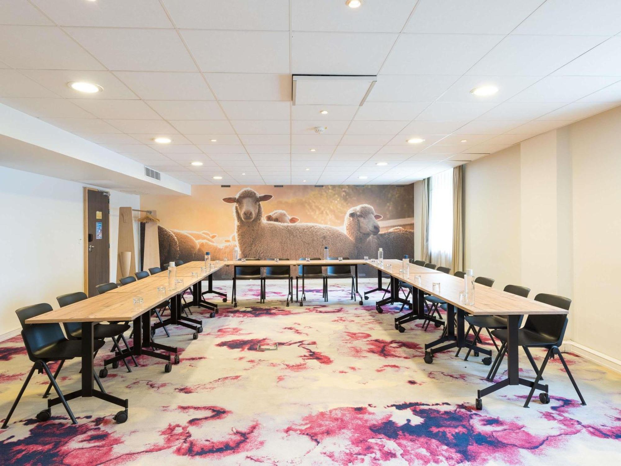 Novotel Saclay Kültér fotó